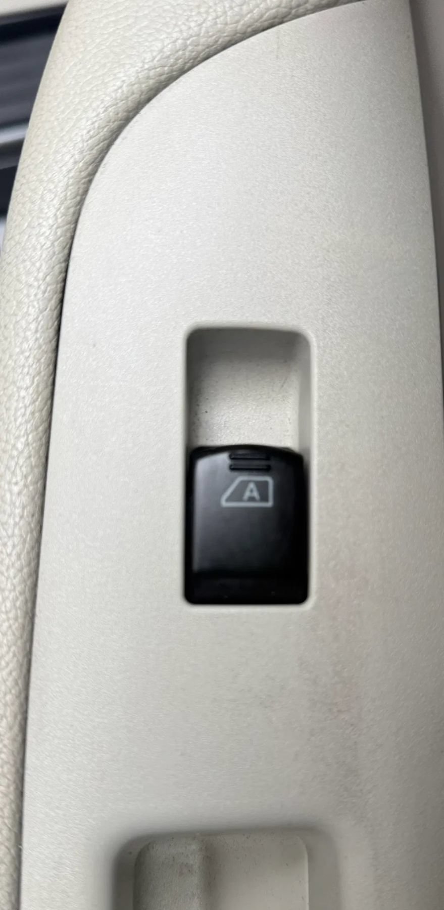 Used 2012 INFINITI G37 Journey w/ Premium Pkg RWD image 34