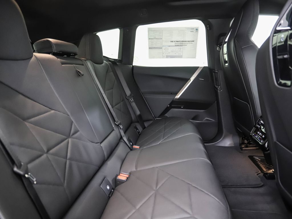 Used 2026 BMW iX xDrive60 w/ Premium Package image 27