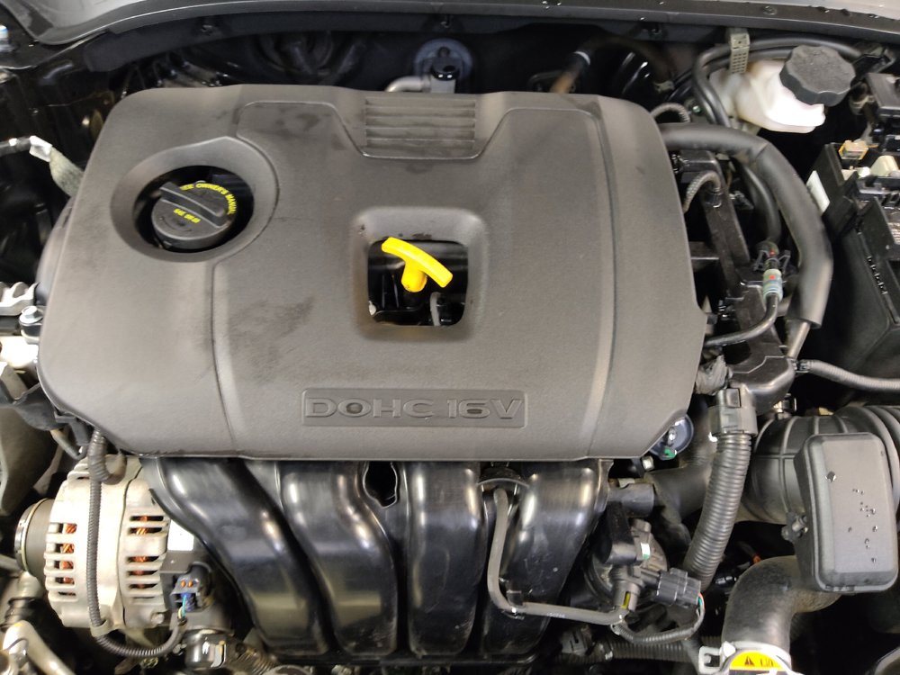 Used 2020 Kia Forte LXS FWD image 30