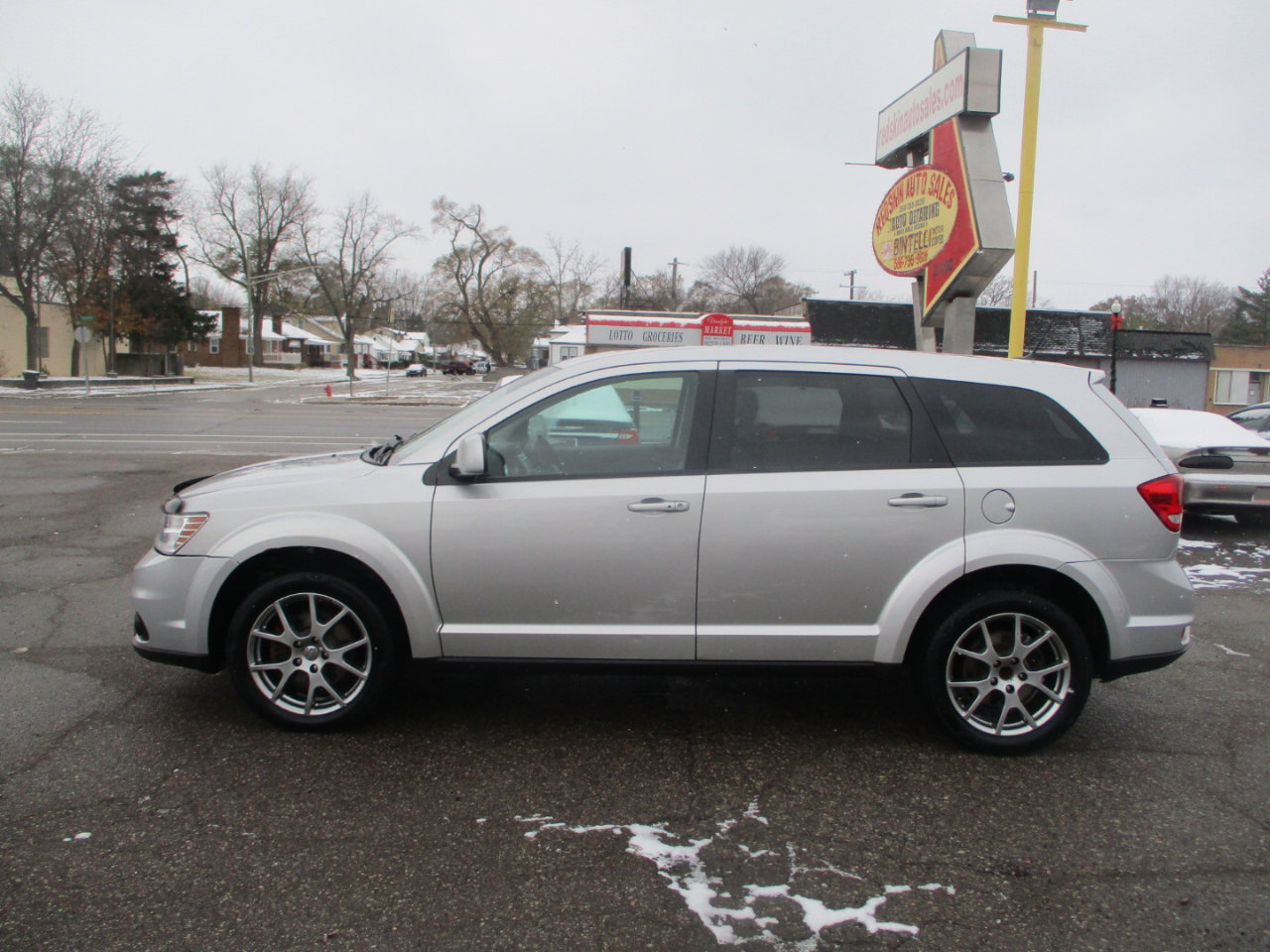 Used 2012 Dodge Journey R/T w/ Navigation & Sound Group I image 4