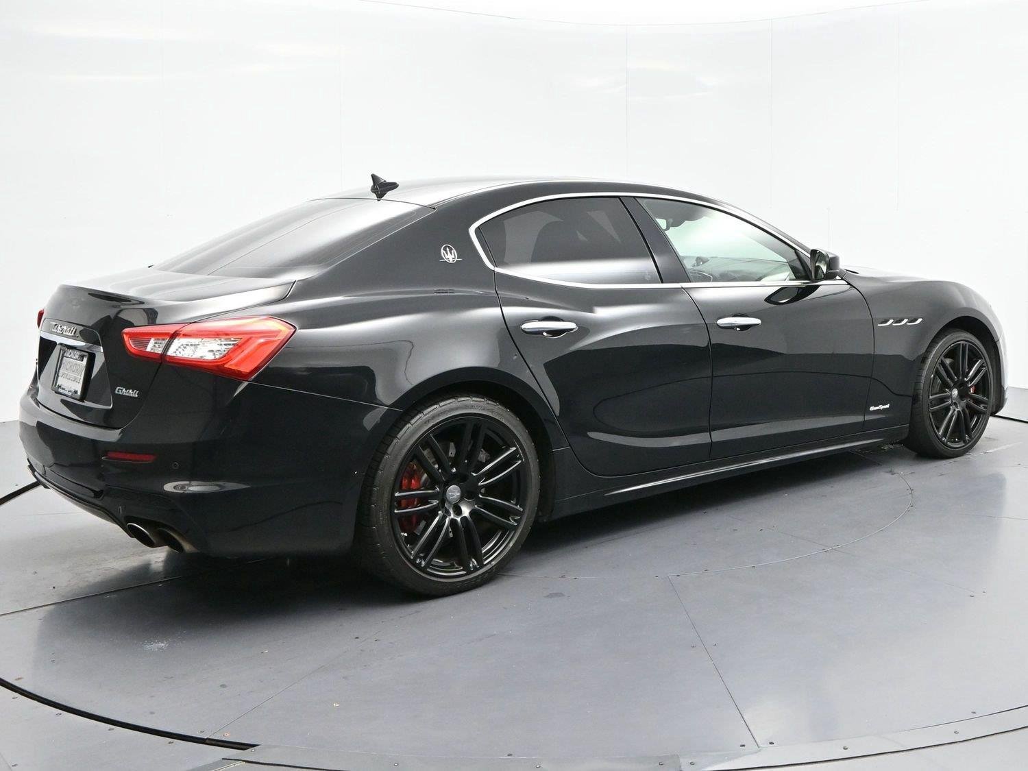 Used 2018 Maserati Ghibli S GranSport RWD image 7