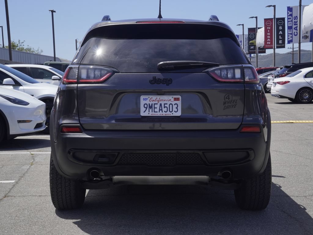 Used 2022 Jeep Cherokee Latitude AWD/4WD image 5