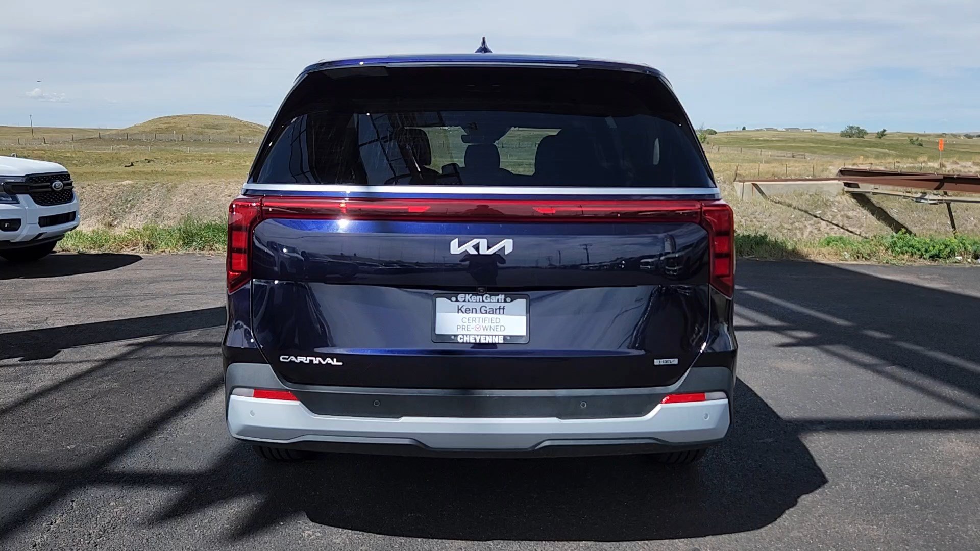 Used 2026 Kia Carnival LXS FWD image 21
