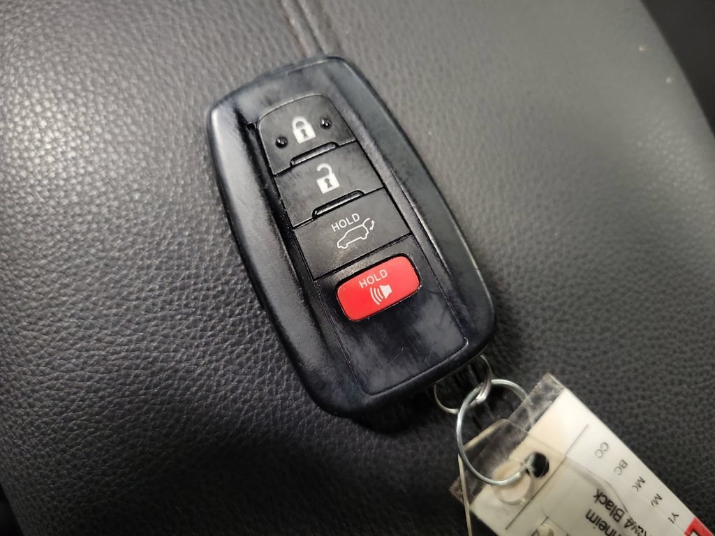 Used 2023 Toyota RAV4 Limited AWD/4WD image 16