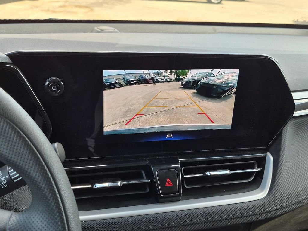 Used 2025 Chevrolet TrailBlazer LT AWD/4WD image 19