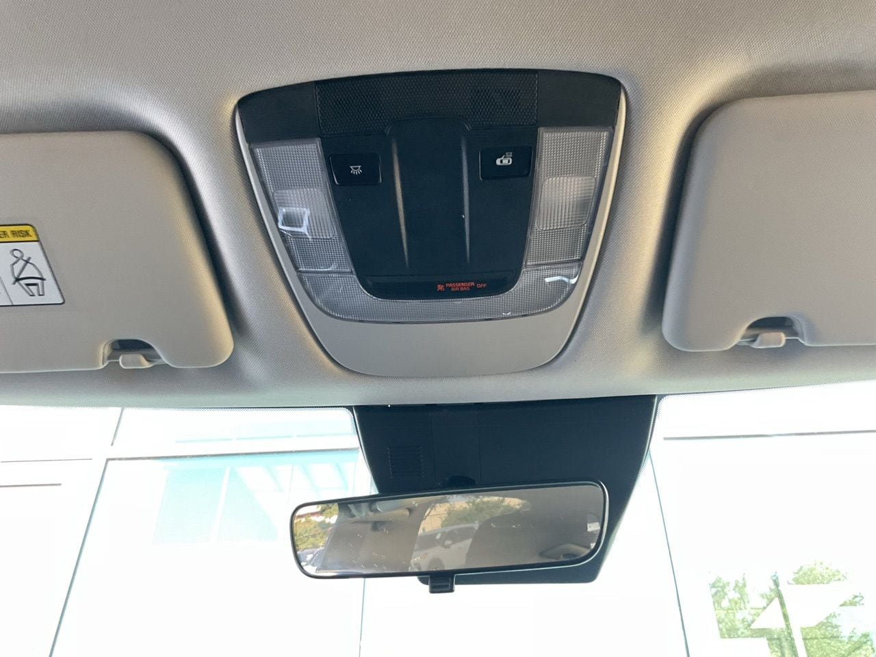 Used 2025 Kia Sportage LX FWD image 11