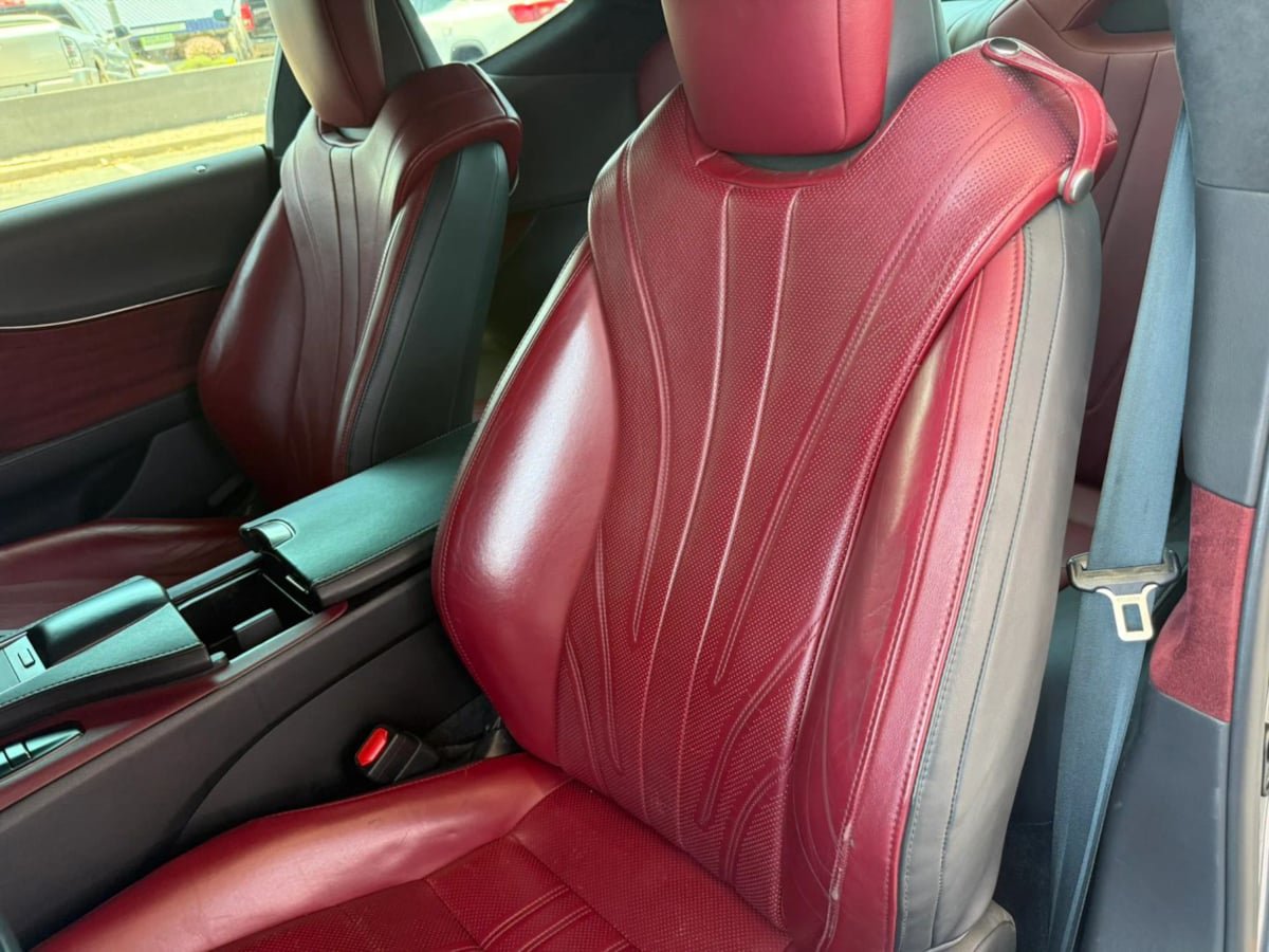 Used 2018 Lexus LC 500 Coupe w/ Touring Package RWD image 39