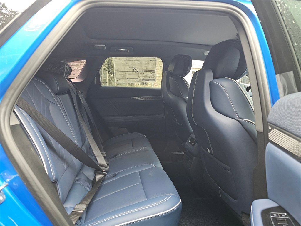 New 2026 Cadillac Optiq Luxury 2 image 11