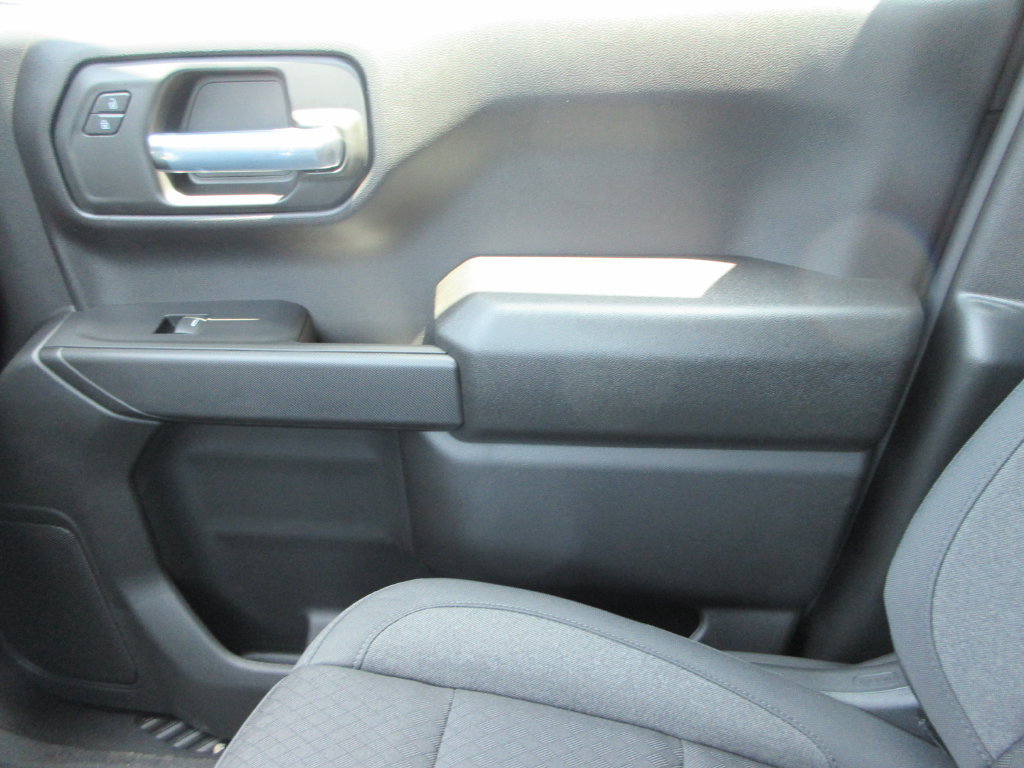 New 2026 Chevrolet Silverado 1500 Custom w/ Turbomax Blackout Package AWD/4WD image 31
