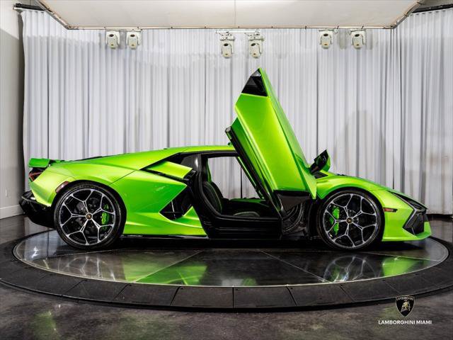 Used 2024 Lamborghini Revuelto AWD/4WD image 24