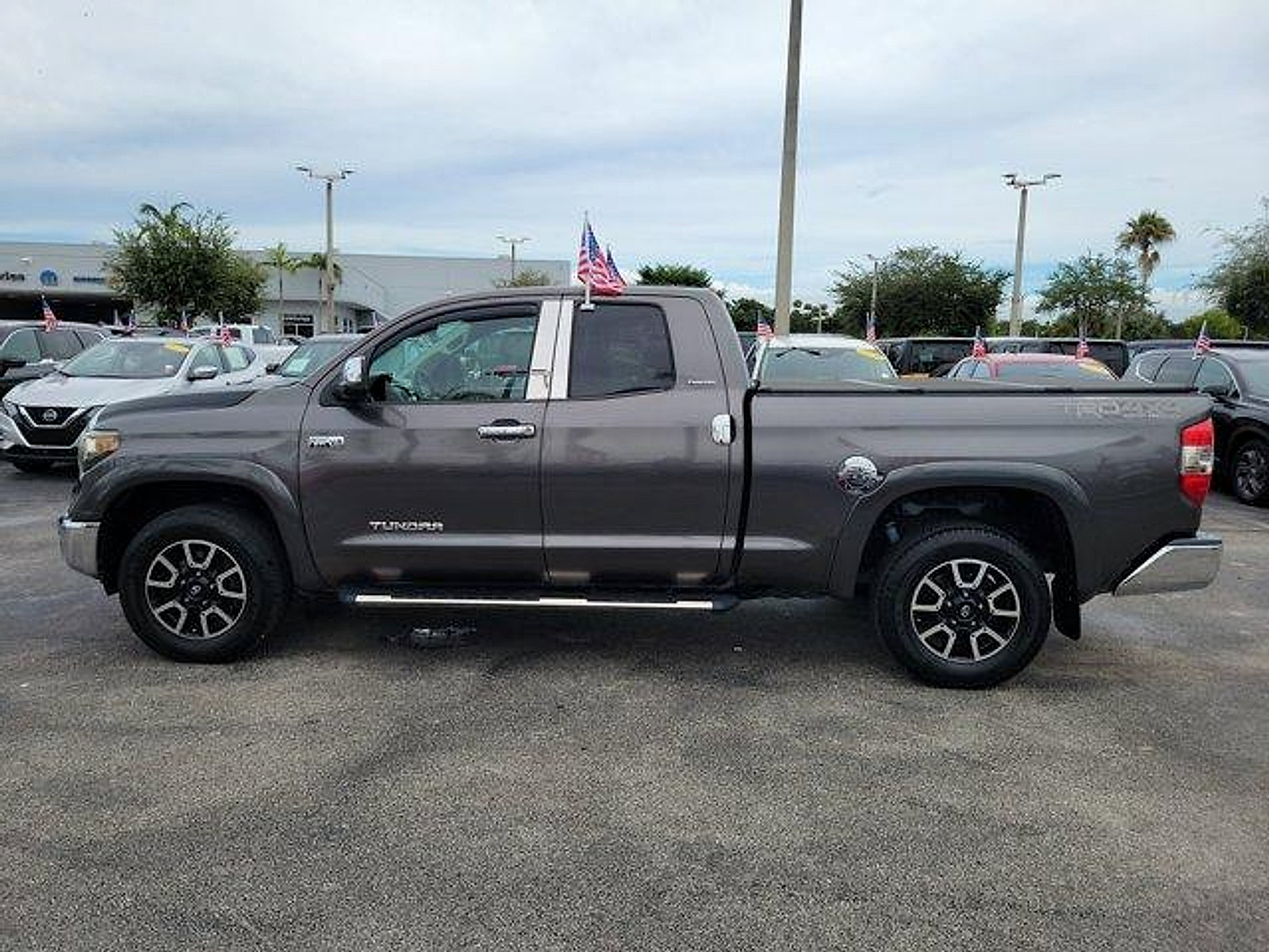Used 2014 Toyota Tundra Limited w/ TRD Off Road Package AWD/4WD image 4