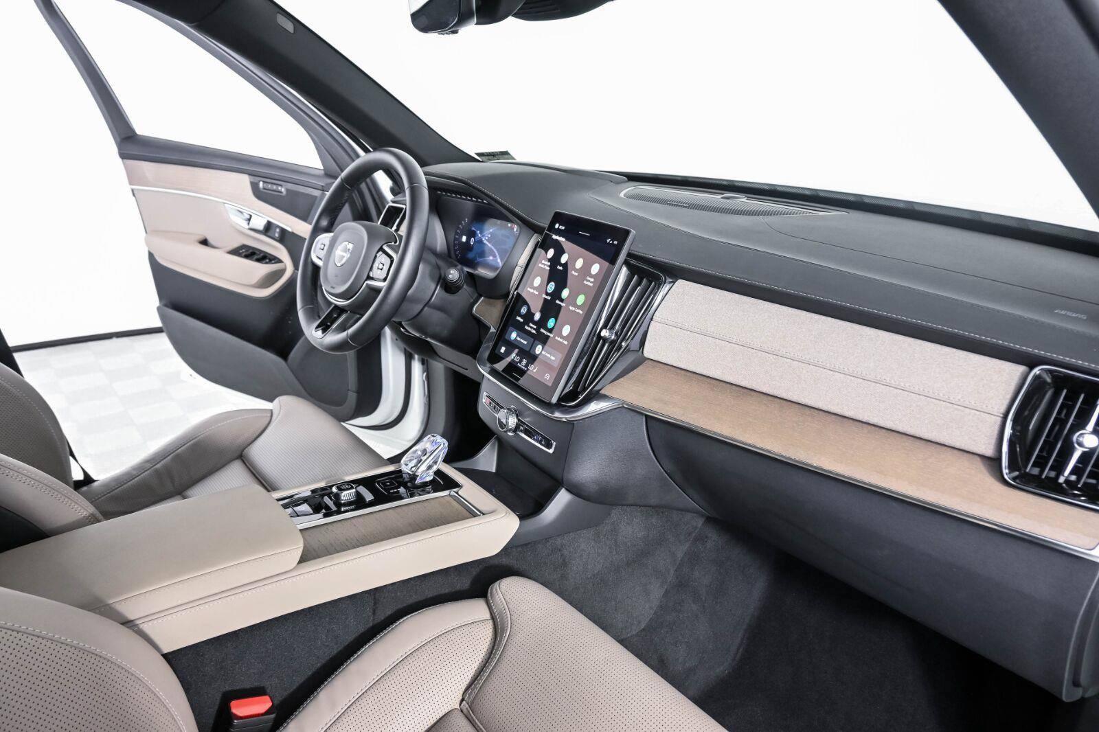 Certified 2026 Volvo XC90 B6 Ultra AWD/4WD image 25