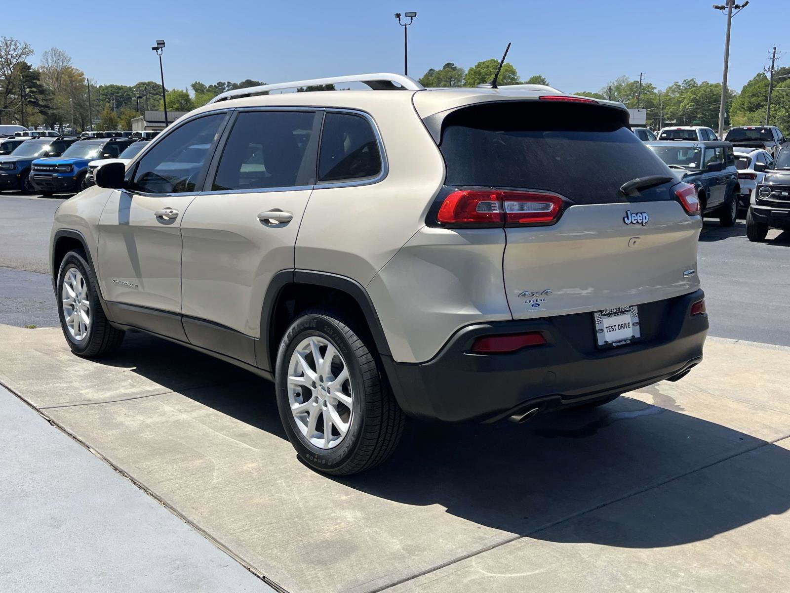 Used 2014 Jeep Cherokee Latitude w/ Comfort/Convenience Group image 6