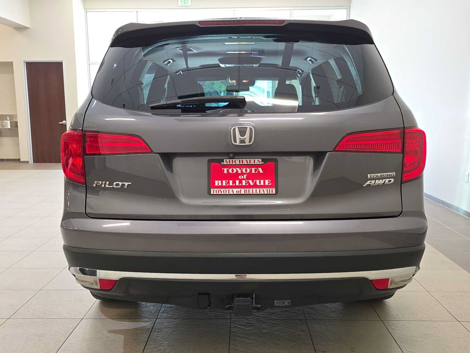 Used 2017 Honda Pilot Touring image 5