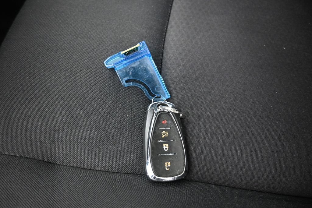 Used 2020 Chevrolet Malibu LS FWD image 47