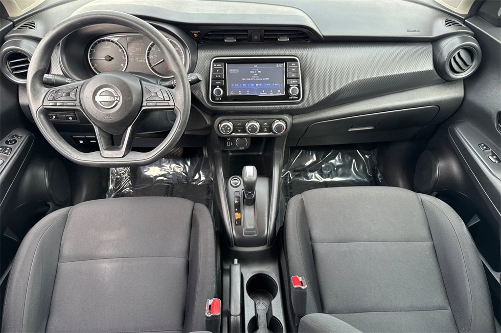 Used 2023 Nissan Kicks S image 13