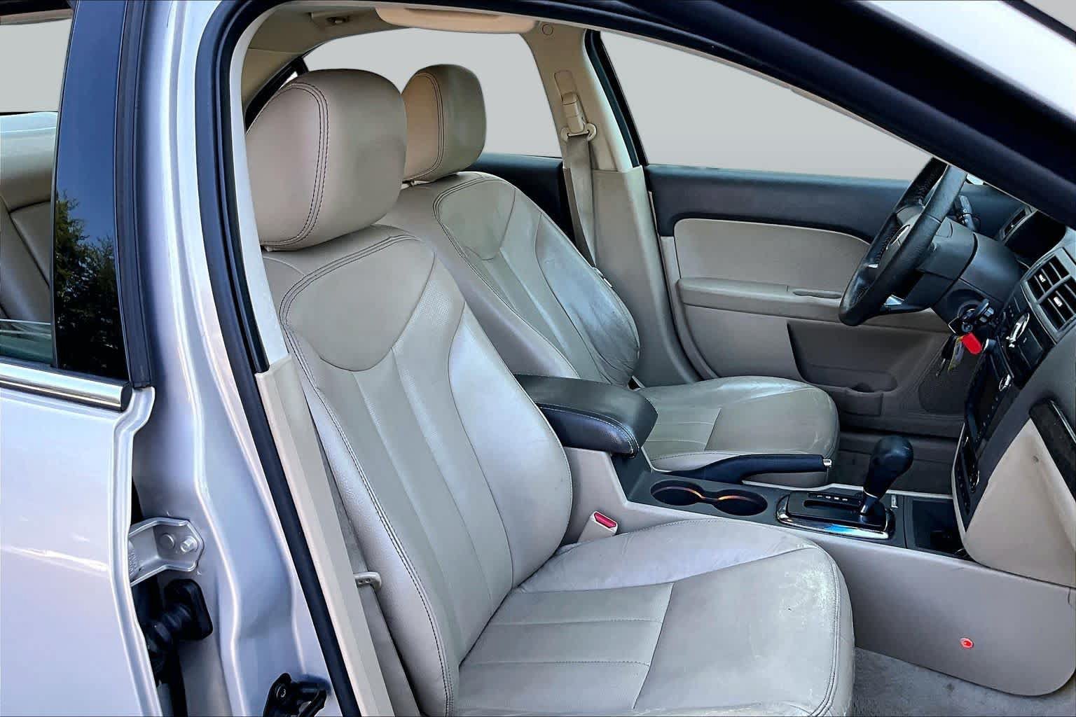 Used 2009 Mercury Milan Premier FWD image 8