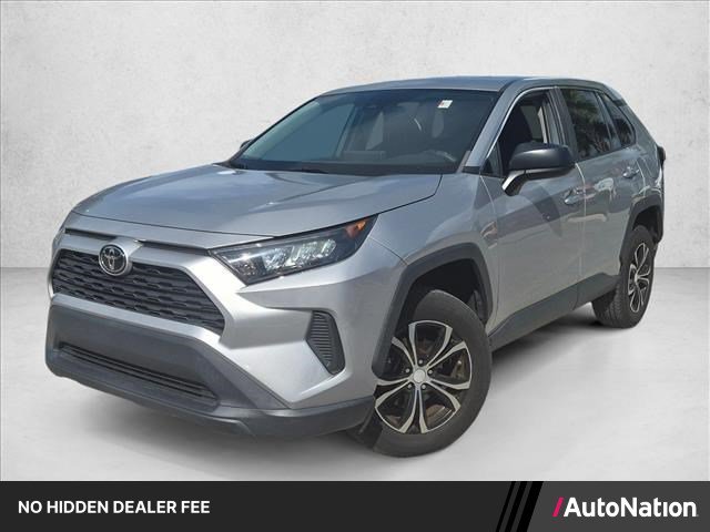 Used 2022 Toyota RAV4 LE FWD image 1