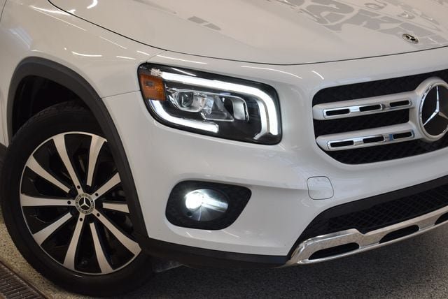Used 2022 Mercedes-Benz GLB 250 4MATIC image 31