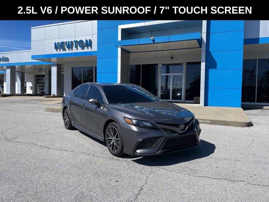 Used 2024 Toyota Camry SE w/ Convenience Package image 1