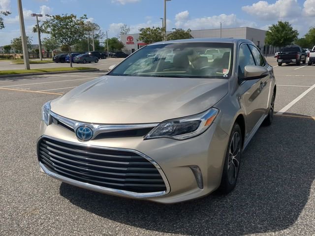 Used 2018 Toyota Avalon XLE Premium FWD image 8