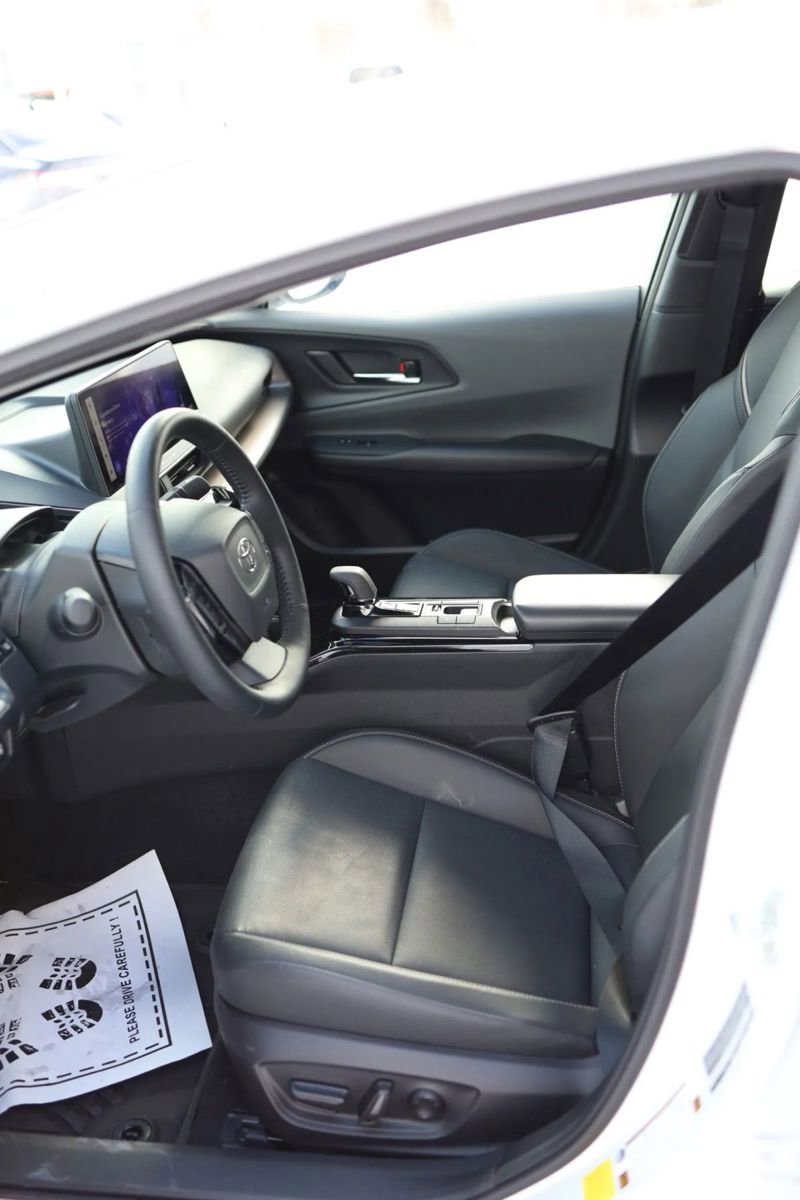 Used 2024 Toyota Prius Limited image 17