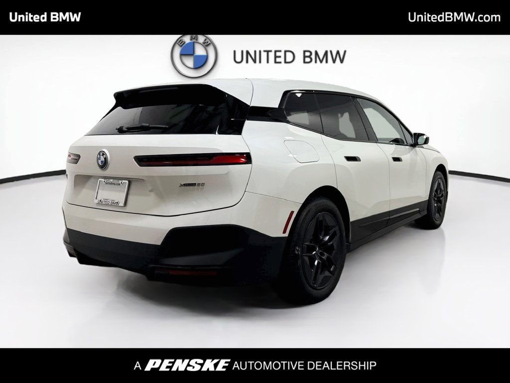 Certified 2024 BMW iX xDrive50 AWD/4WD image 5