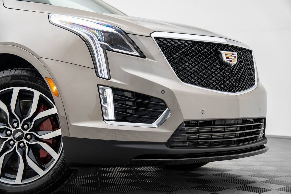 Certified 2023 Cadillac XT5 Sportv AWD/4WD image 8