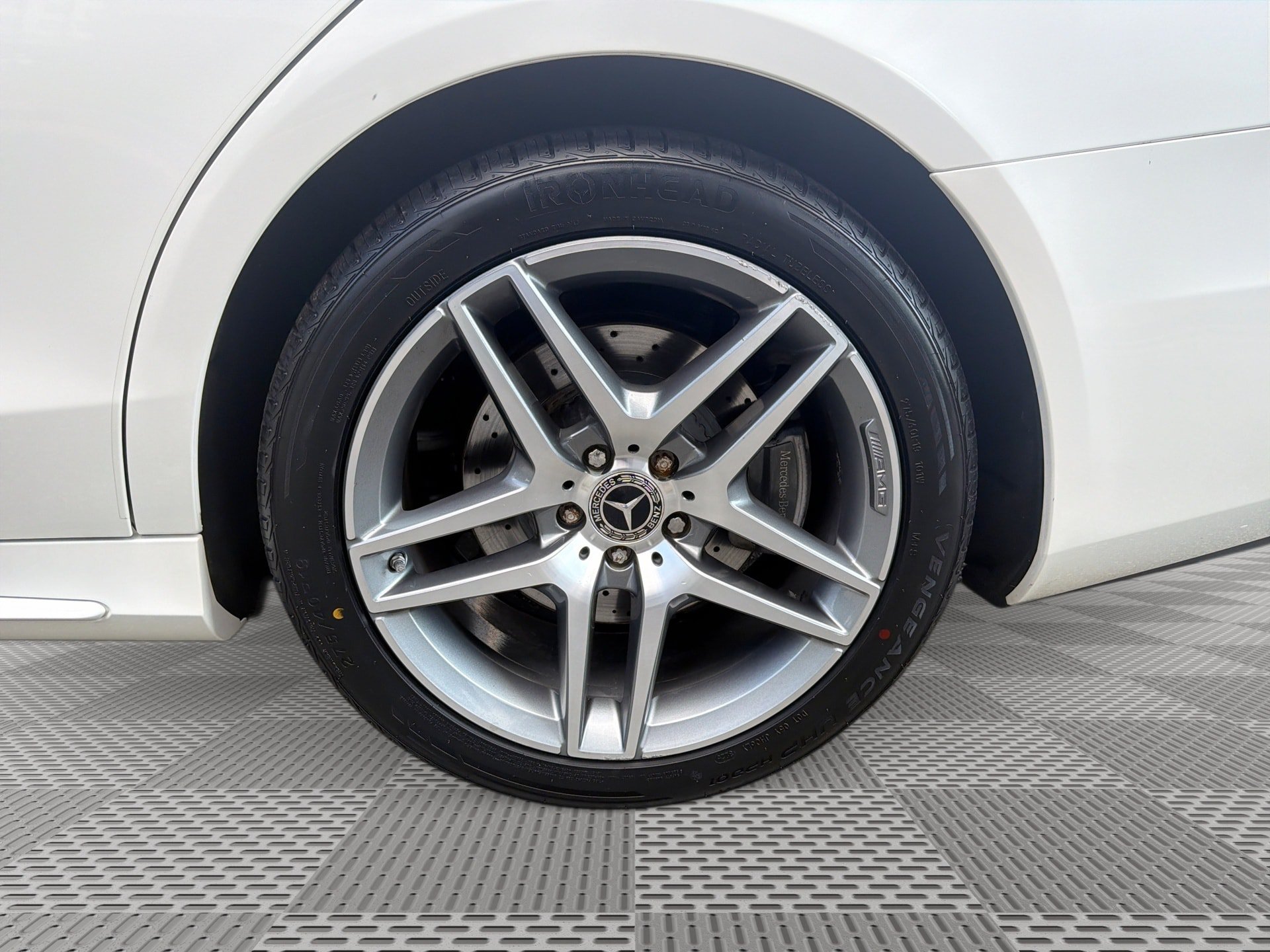Used 2019 Mercedes-Benz S 560 4MATIC Sedan w/ AMG Line Exterior image 28