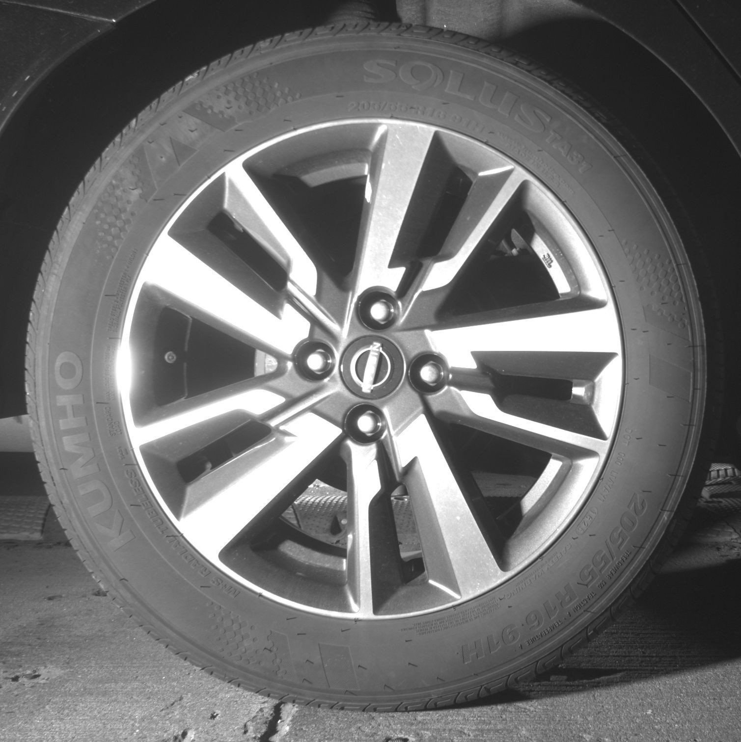 Used 2025 Nissan Versa SV FWD image 18