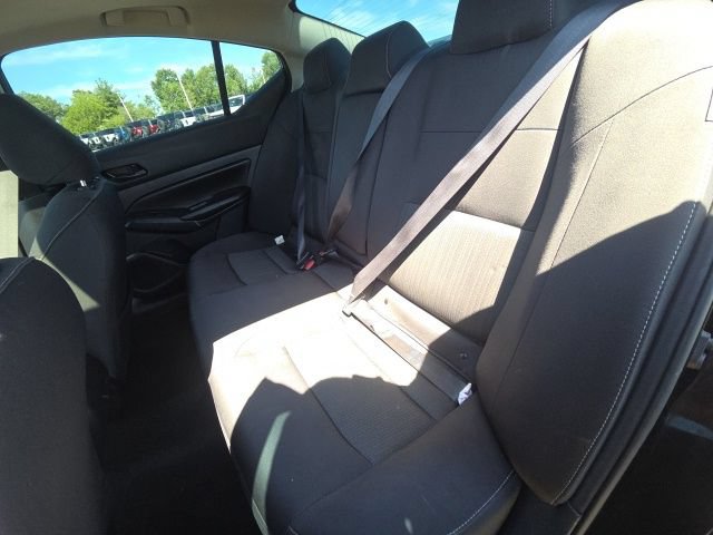 Used 2024 Nissan Altima 2.5 SV w/ SV Premium Package AWD/4WD image 13