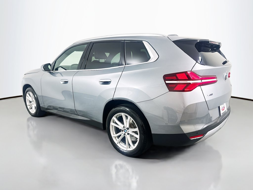 Used 2025 BMW X3 xDrive30i w/ Convenience Package AWD/4WD image 7