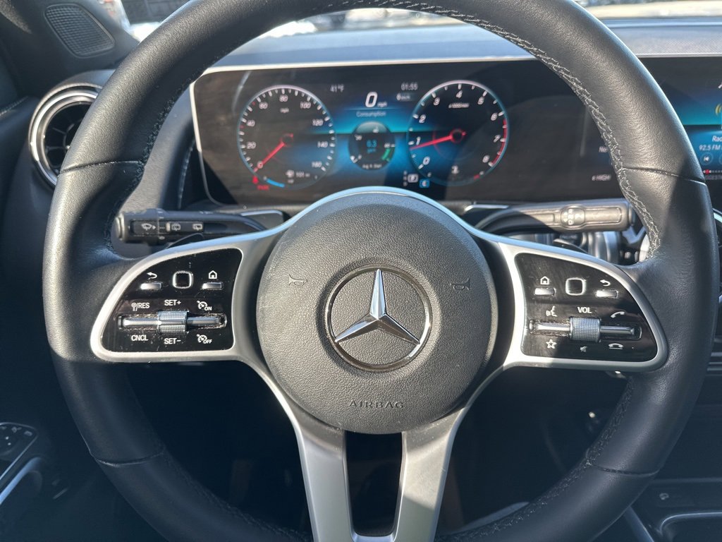 Used 2020 Mercedes-Benz GLB 250 4MATIC image 27