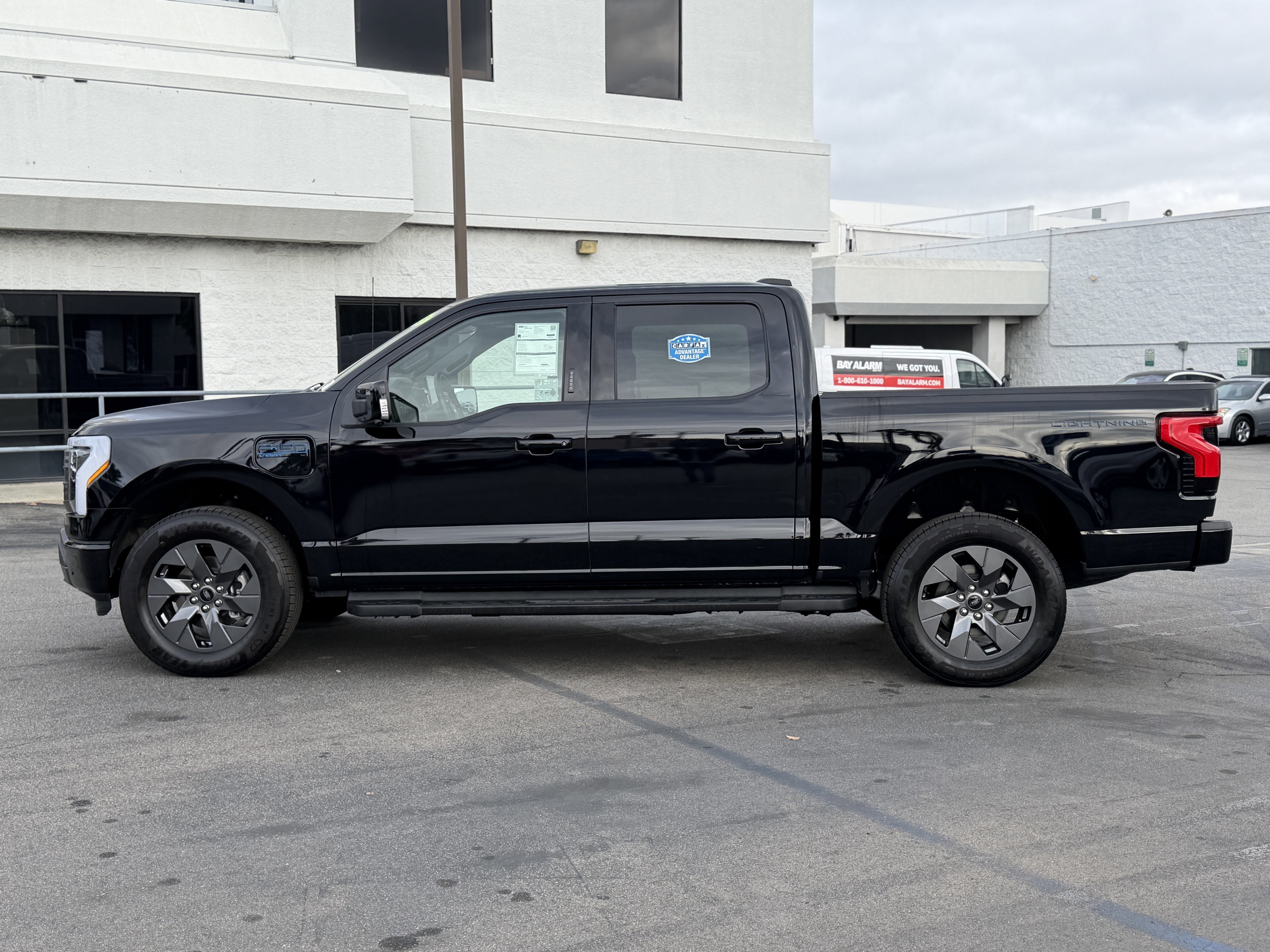 Certified 2025 Ford F150 Lightning Lariat AWD/4WD image 4