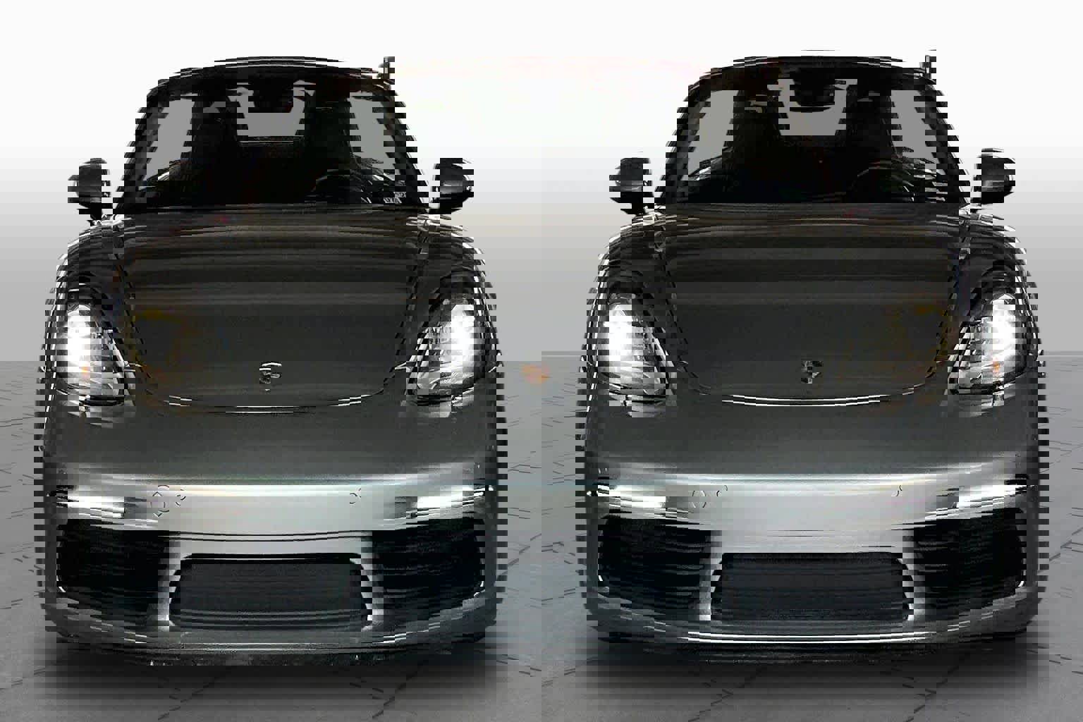 Used 2017 Porsche 718 Boxster image 3