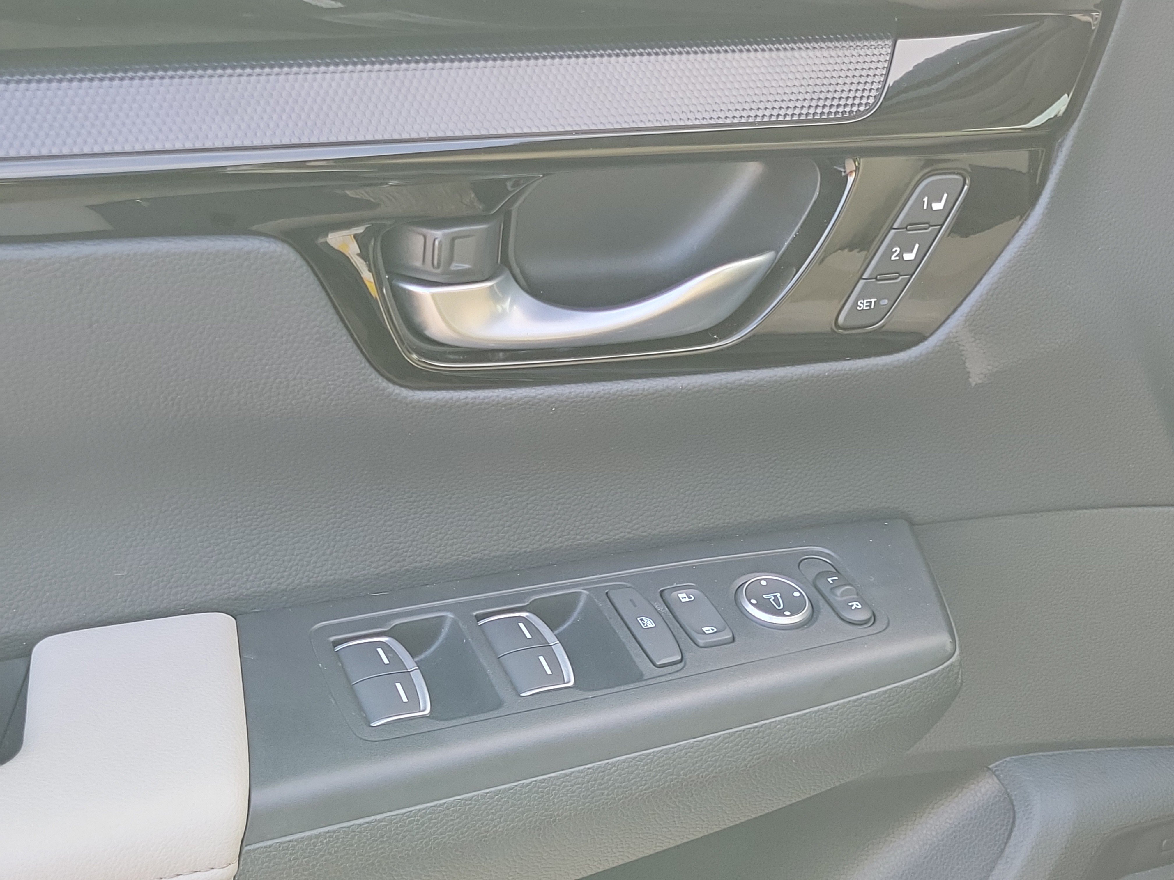Used 2024 Honda CR-V EX-L image 23