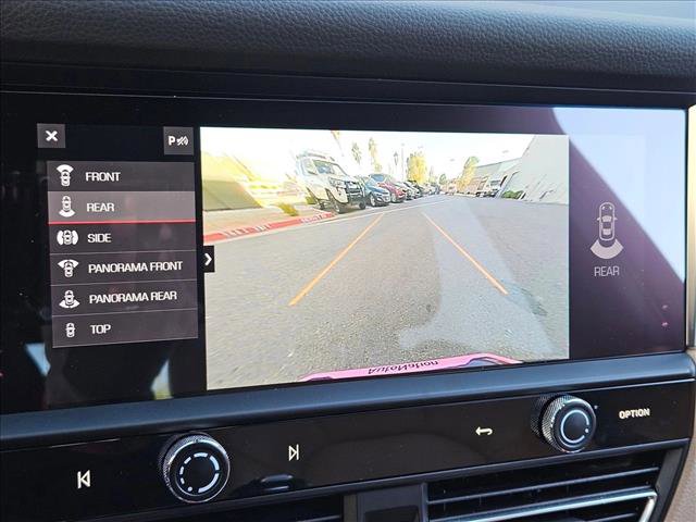 Used 2023 Porsche Macan image 14