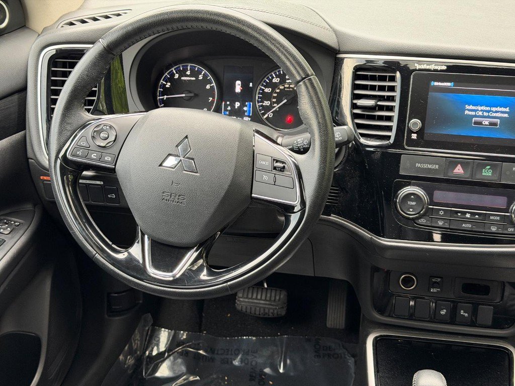 Used 2018 Mitsubishi Outlander LE FWD image 12