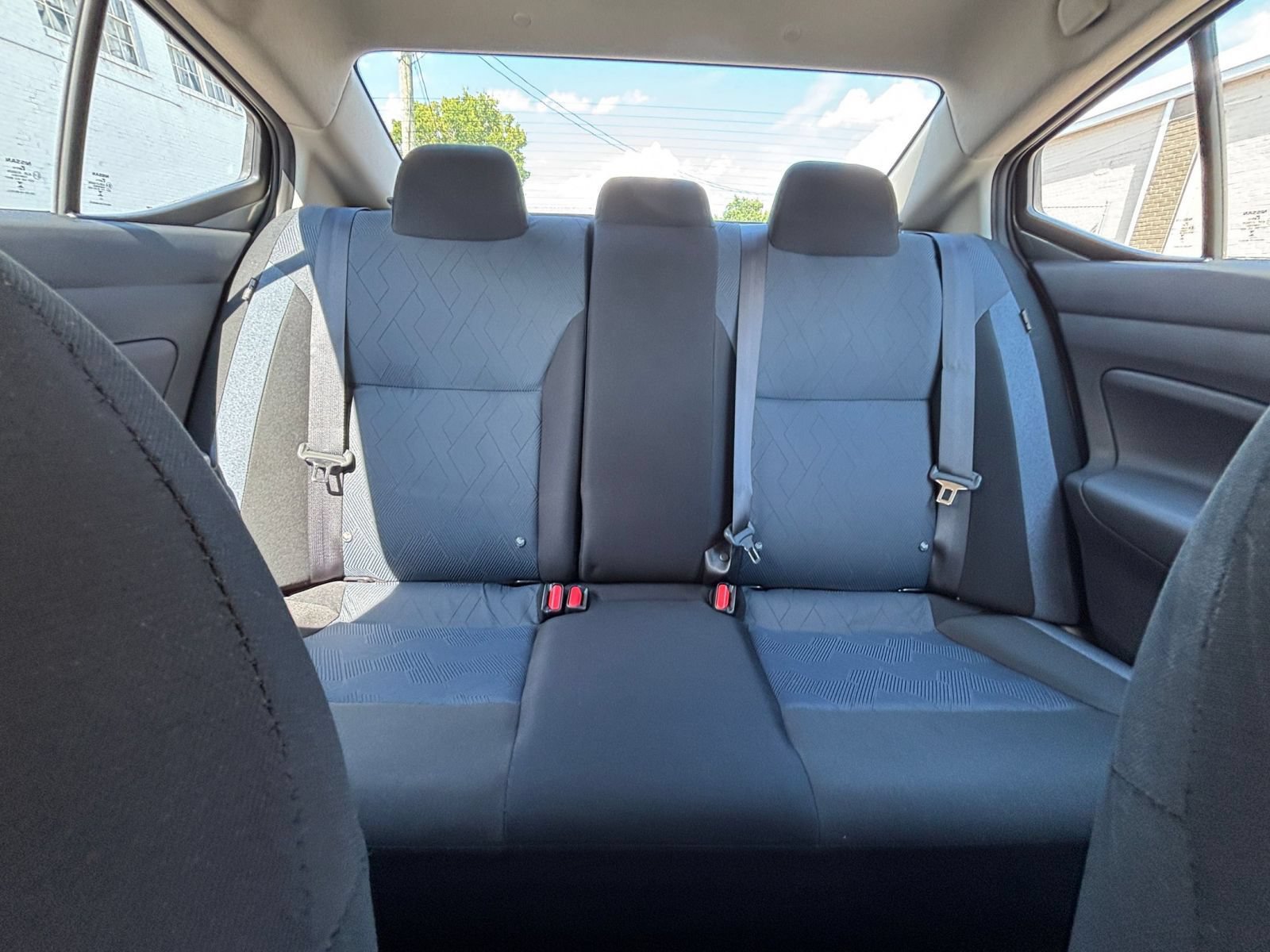 Used 2025 Nissan Versa SV FWD image 36