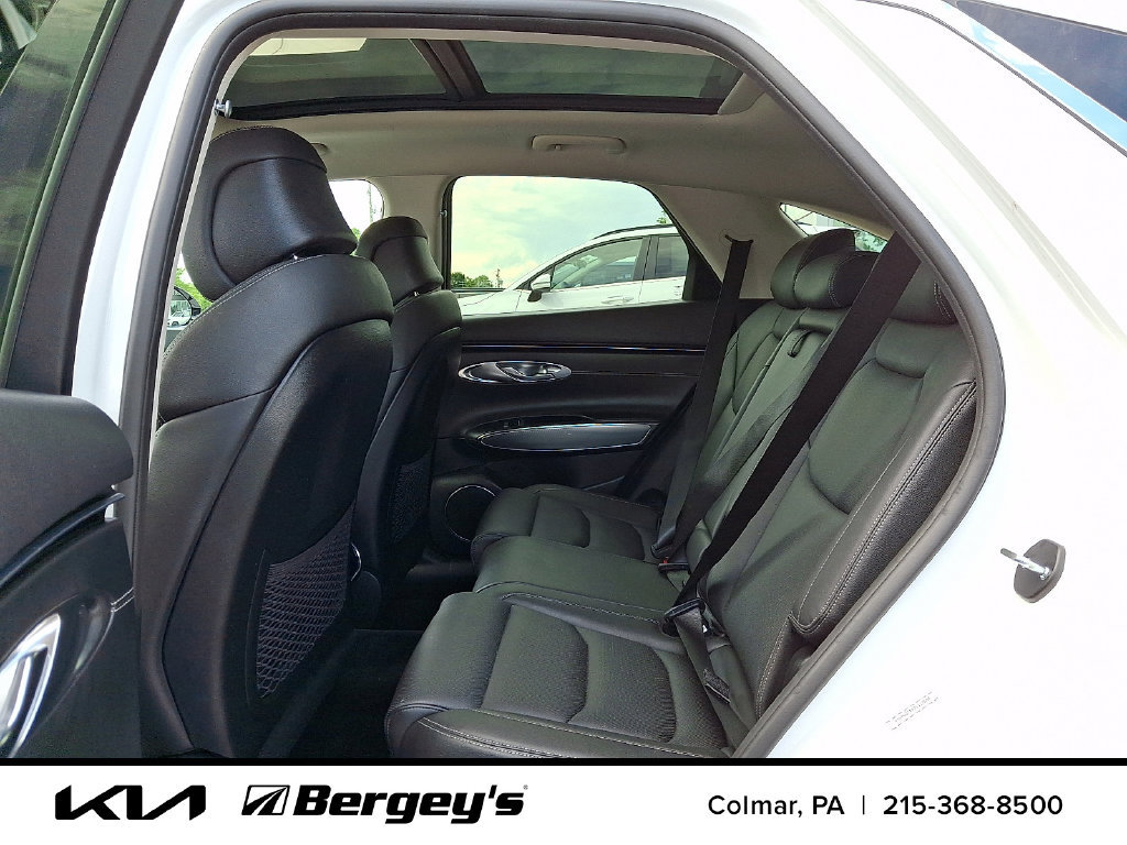 Used 2023 Genesis GV70 2.5T w/ Select Package AWD/4WD image 12