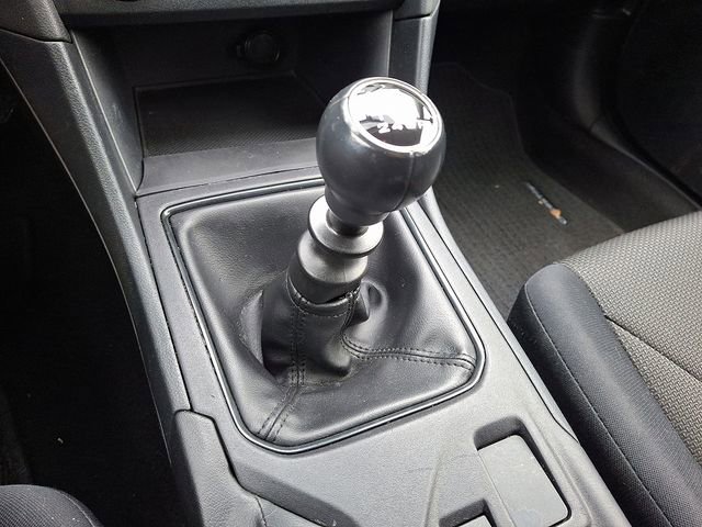 Used 2019 Subaru Crosstrek 2.0i image 17