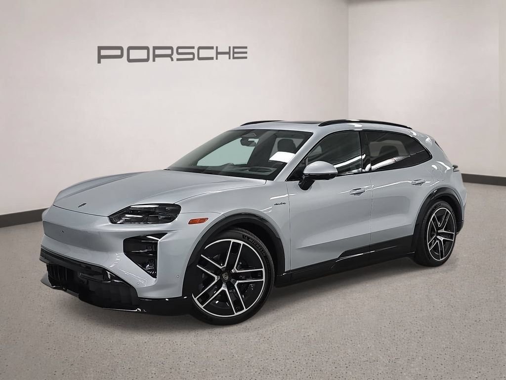 New 2026 Porsche Cayenne Turbo AWD/4WD image 1