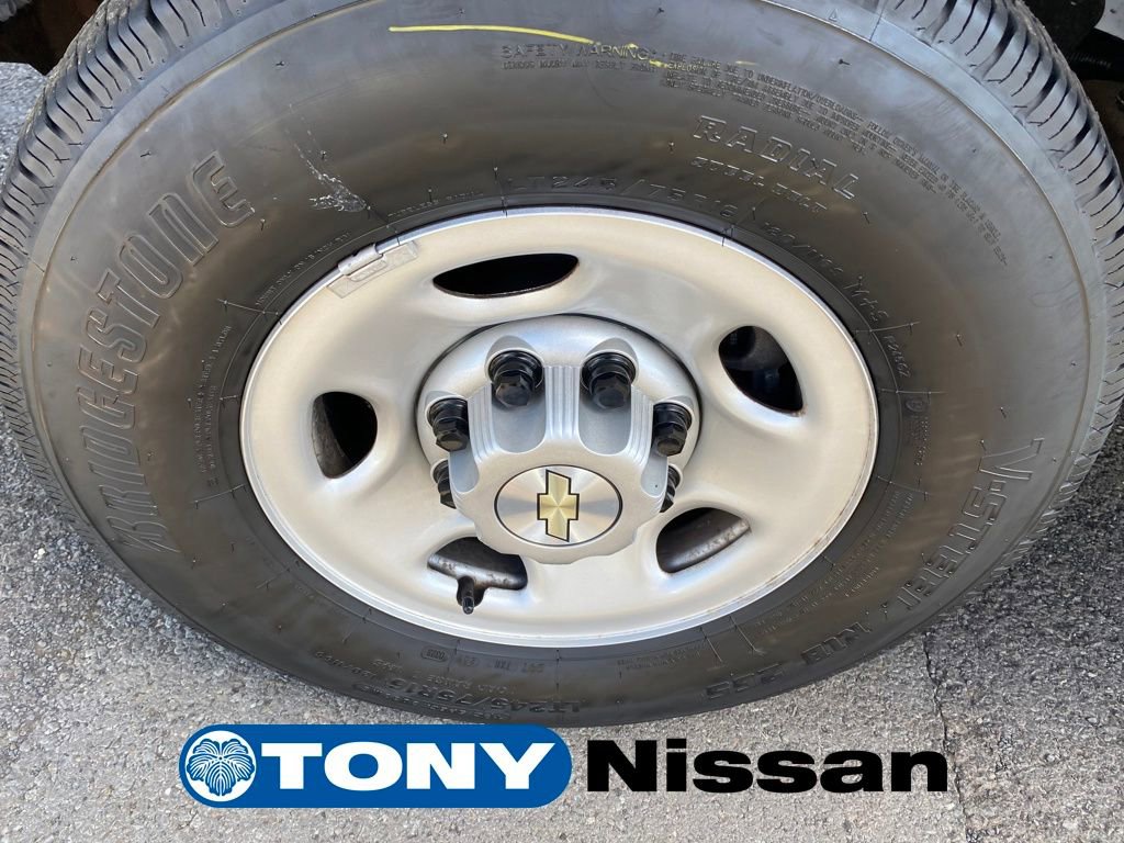 Used 2023 Chevrolet Express 2500 Work Van w/ Driver Convenience Package image 9