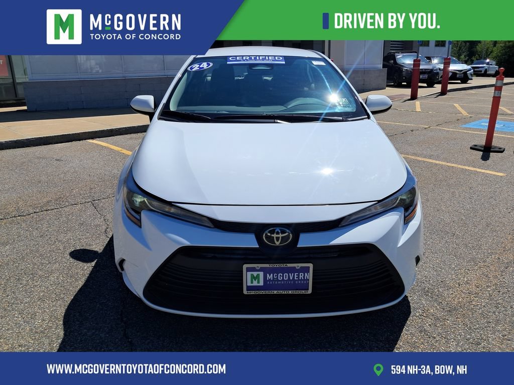 Used 2024 Toyota Corolla LE w/ LE Convenience Package FWD image 11
