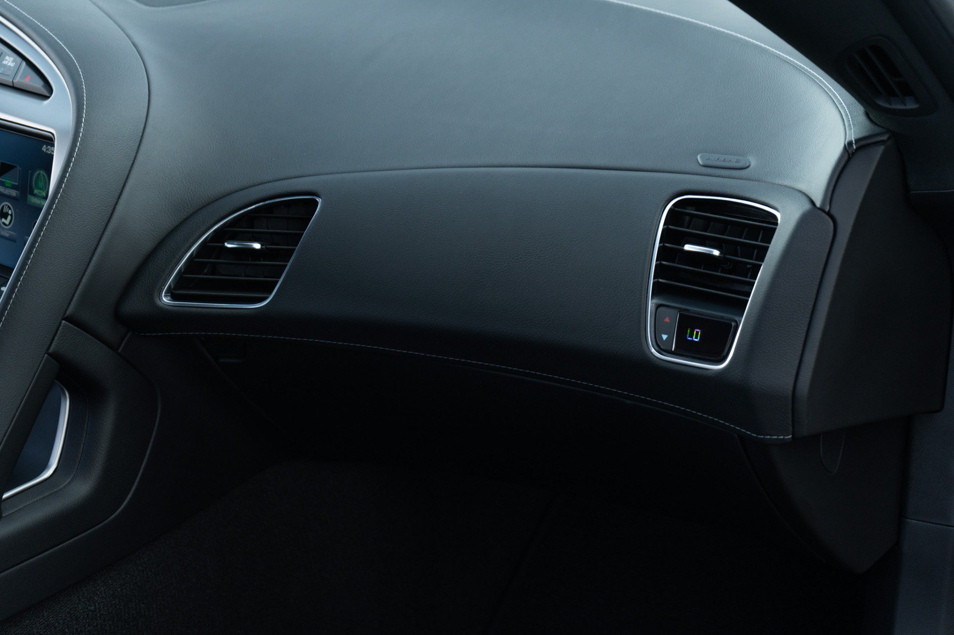 Used 2019 Chevrolet Corvette ZR1 RWD image 28