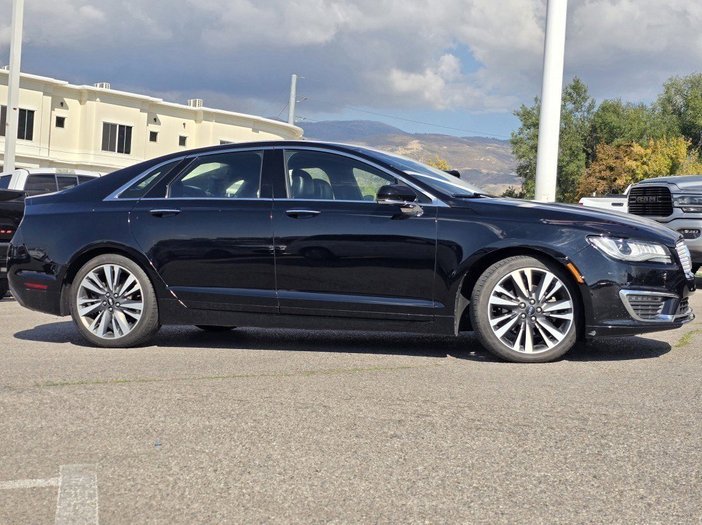 Used 2017 Lincoln MKZ Select w/ Climate Package image 21