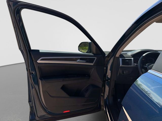 Used 2019 Volkswagen Atlas SE w/ Towing Package AWD/4WD image 17