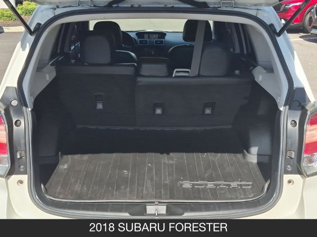 Used 2018 Subaru Forester 2.5i Premium w/ All-Weather Package AWD/4WD image 10