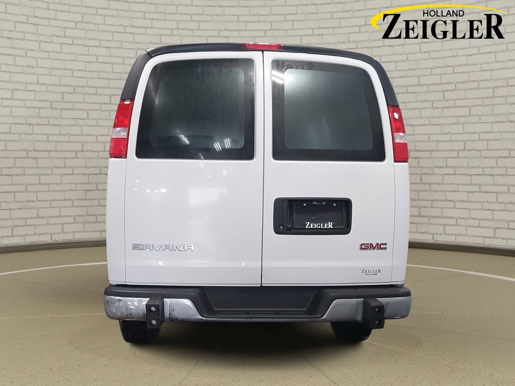 Used 2024 GMC Savana 2500 w/ Driver Convenience Package image 6