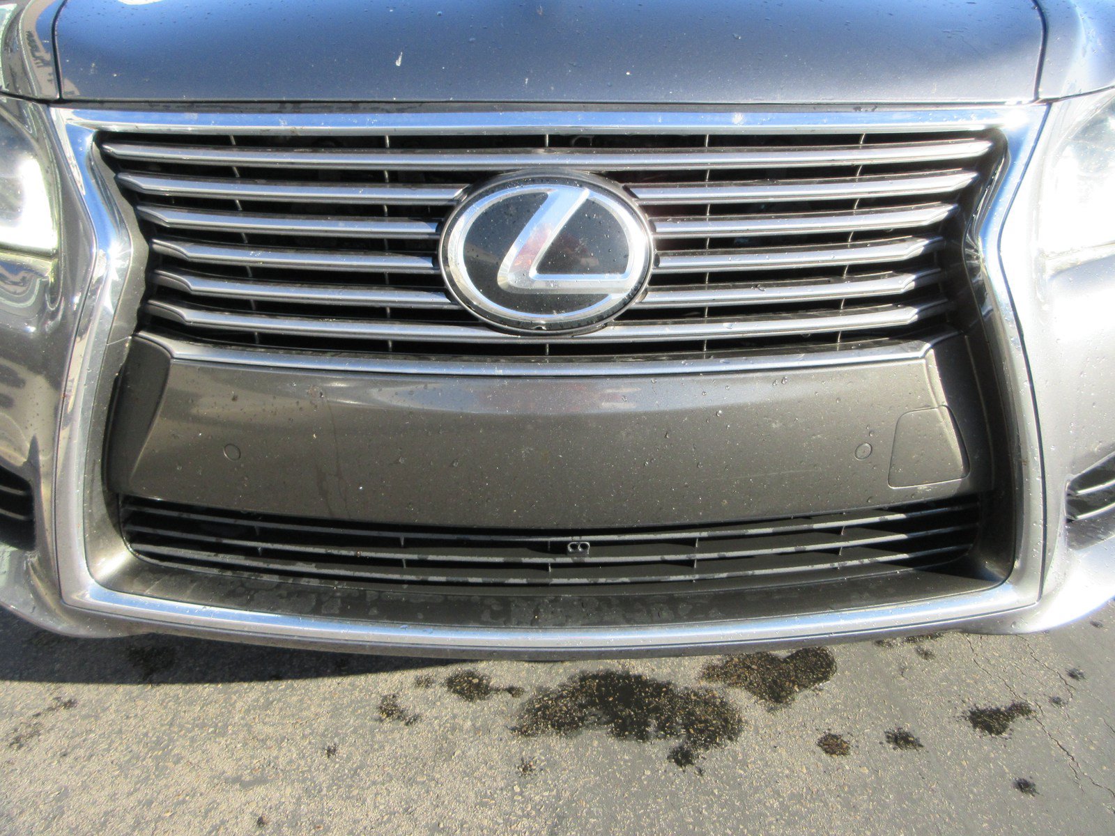 Used 2013 Lexus LS 460 AWD w/ Comfort Pkg image 16